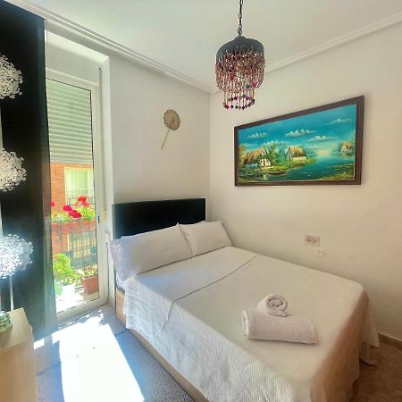 Habitacion Privada En Piso Compartido バレンシア エクステリア 写真