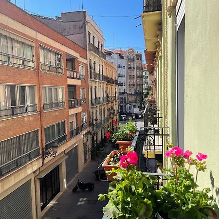 Habitacion Privada En Piso Compartido バレンシア エクステリア 写真