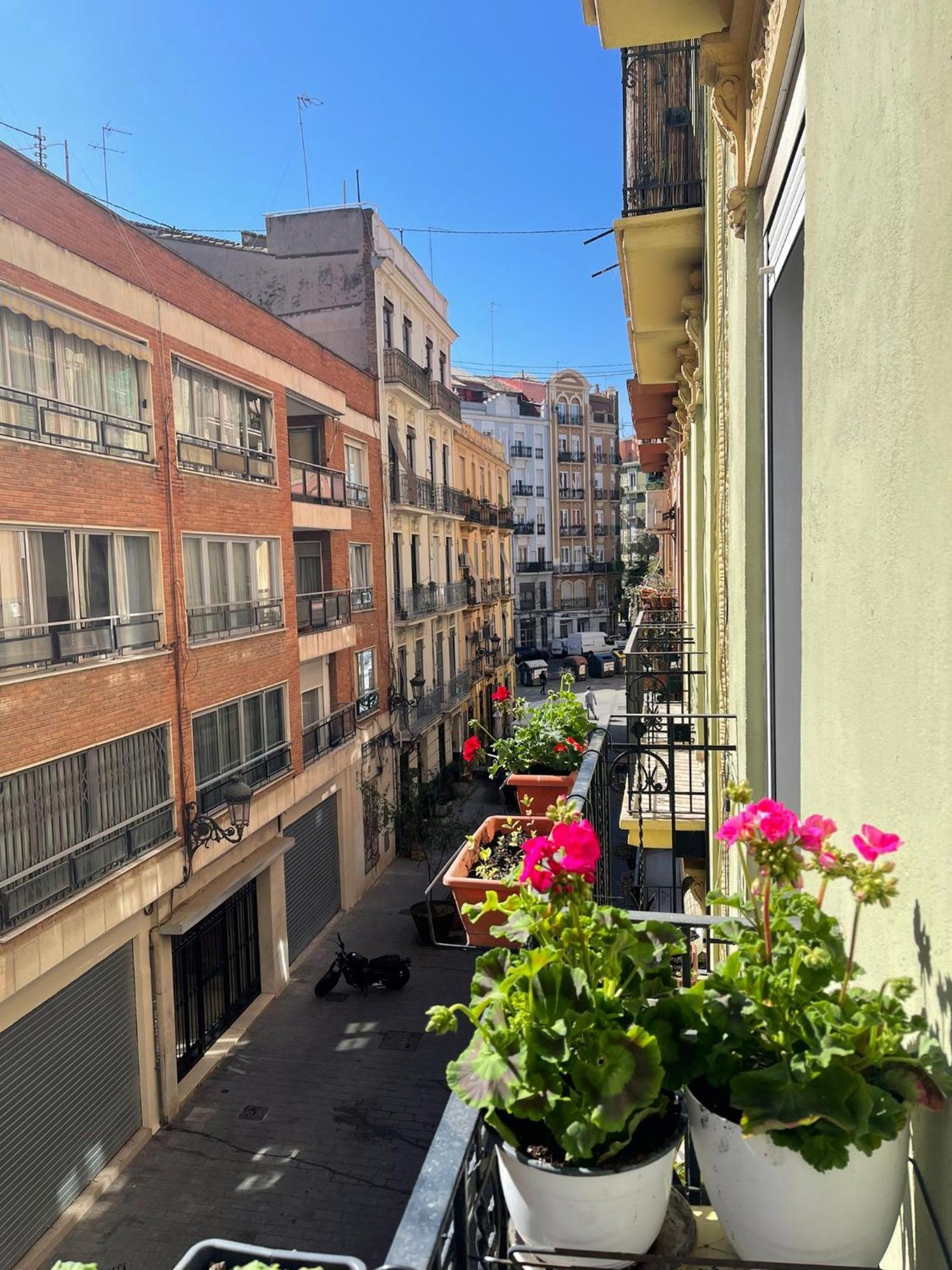 Habitacion Privada En Piso Compartido バレンシア エクステリア 写真